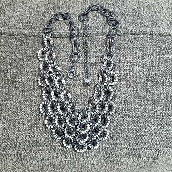 CHARCOAL GRAY CHAIN WITH GEMS - Picture 3 of 7